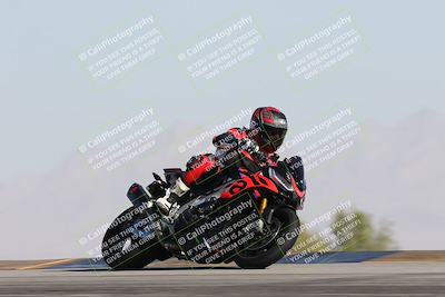 media/Dec-01-2025-Moto Forza (Mon) [[2daa91e15f]]/2-Intermediate Group/Session 2 Turn 9 Entry/